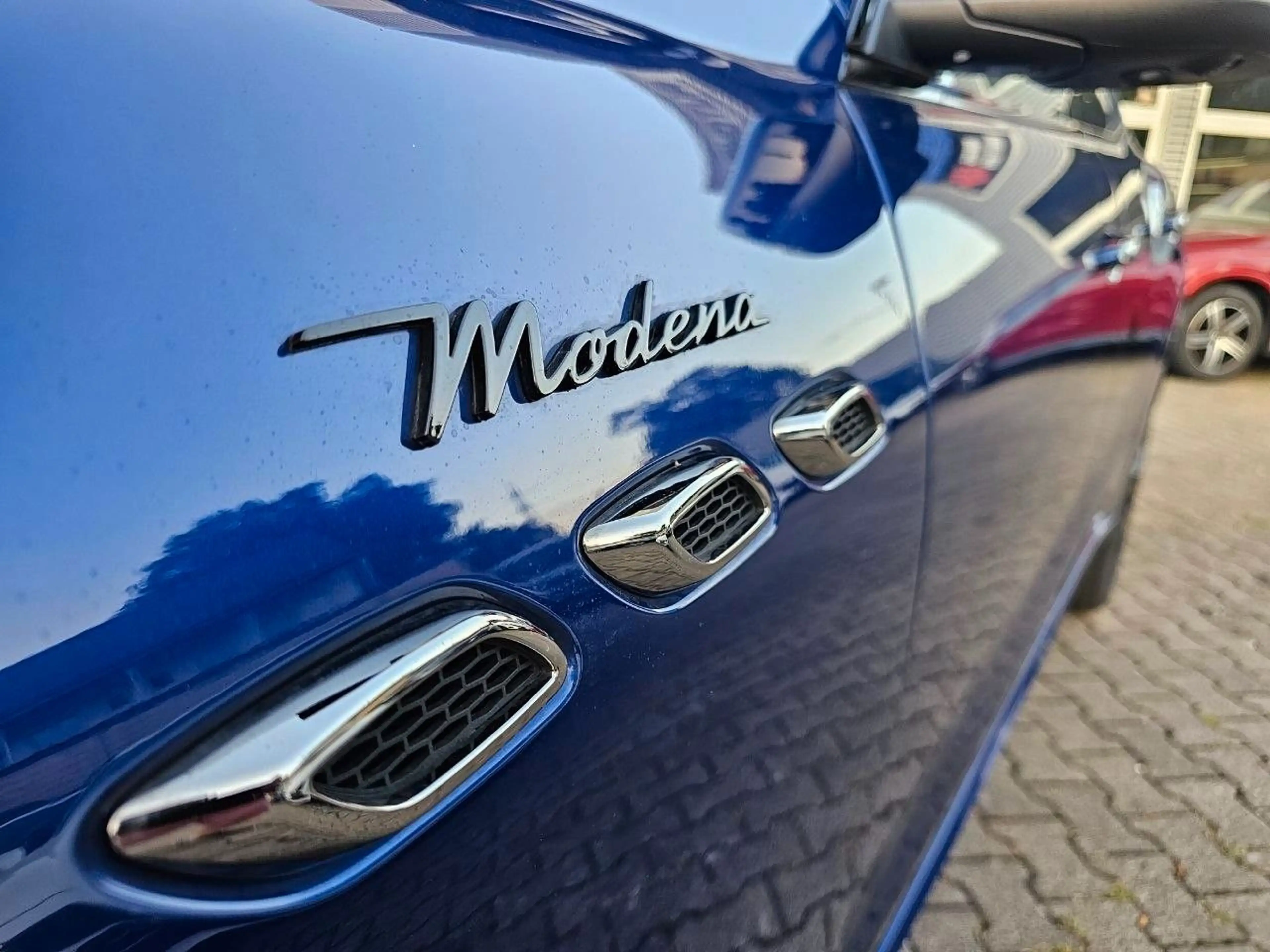 Maserati Levante 3.0 V6 Modena 4WD Sonderedition Zegna — photo 10
