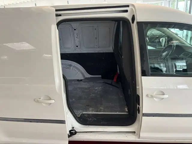 Volkswagen Caddy view 11