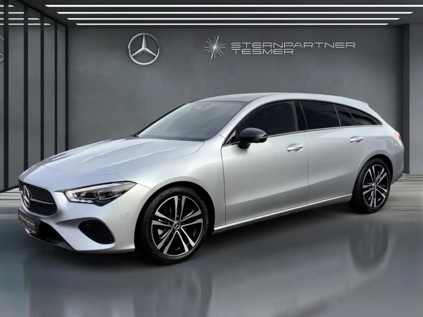 Mercedes-Benz CLA 180 SB PROGR+360°+AMBI+DISTR+NIGHT+StHz+PANO Silber - 1