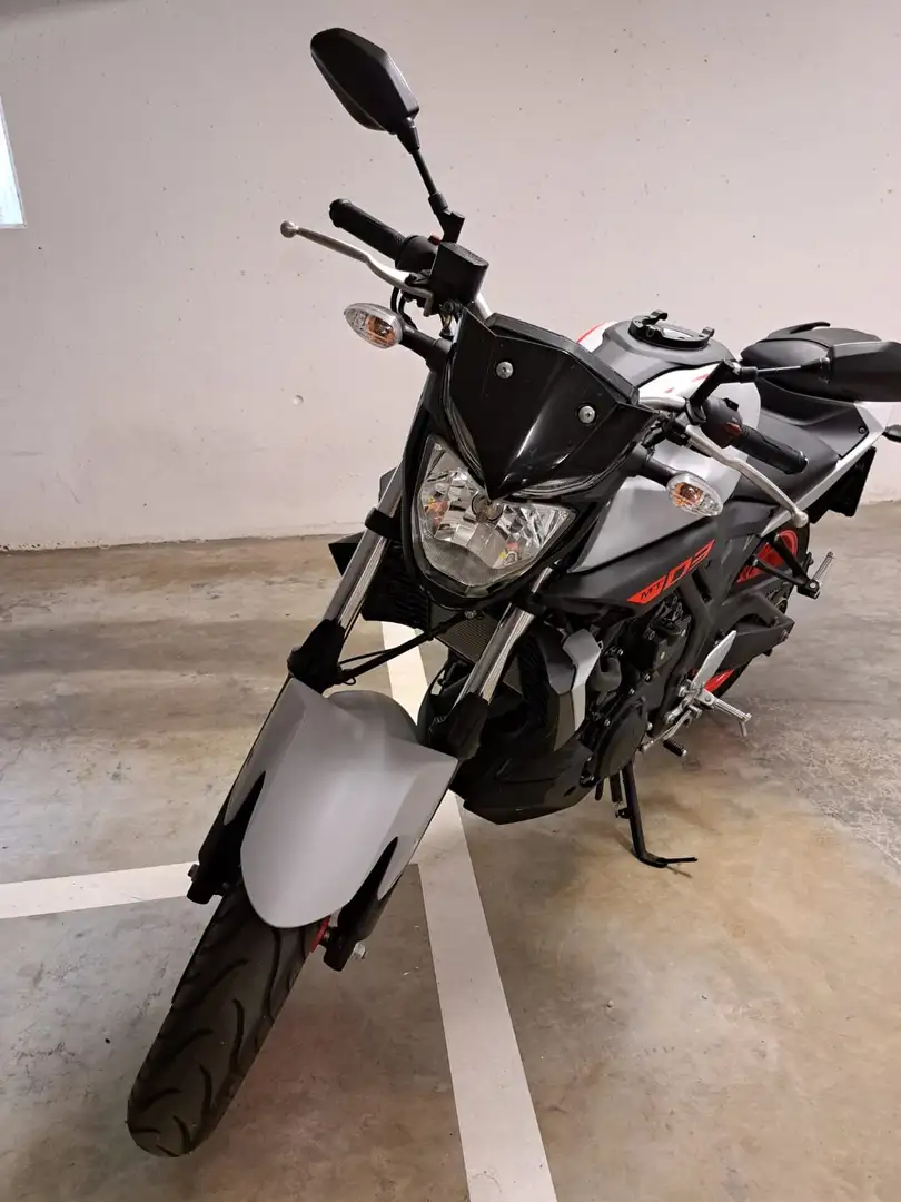 Yamaha MT-03 Gri - 2