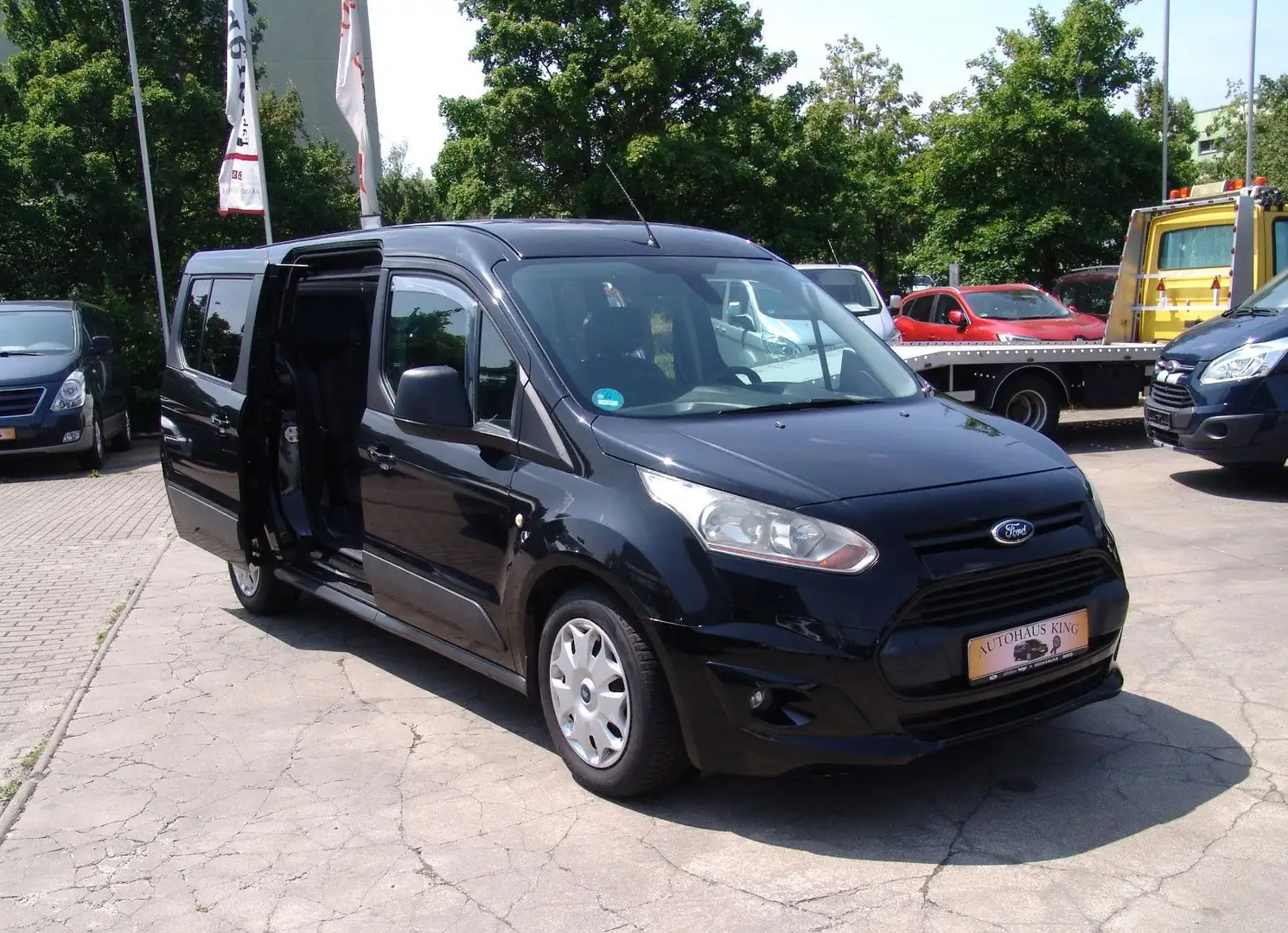 Ford Grand Tourneo Connect 1,6-110KW-Automatik/7Si Schwarz - 1