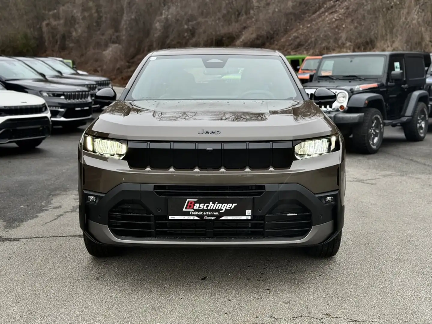 Jeep Compass 1.2 e-Hybrid Altitude Braun - 2