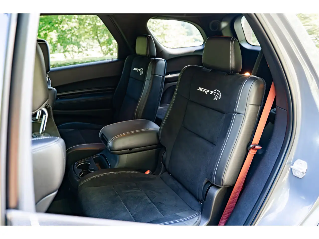 Dodge Durango 2023 — фото 11