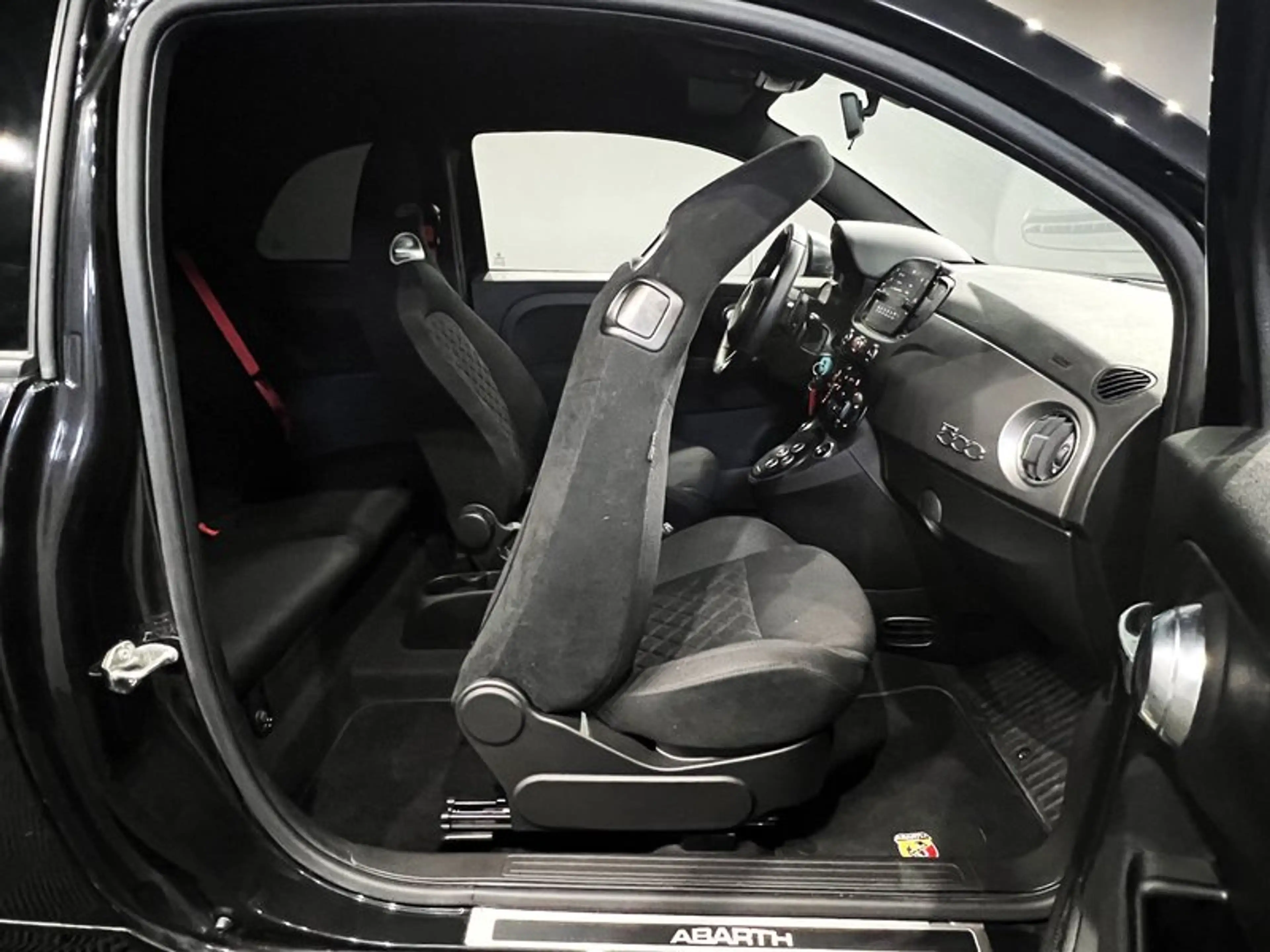 Abarth 595 |AUTOM|KLIMA|LED|SOUND-SYSTEM|17 ZOLL |NAVI — photo 11
