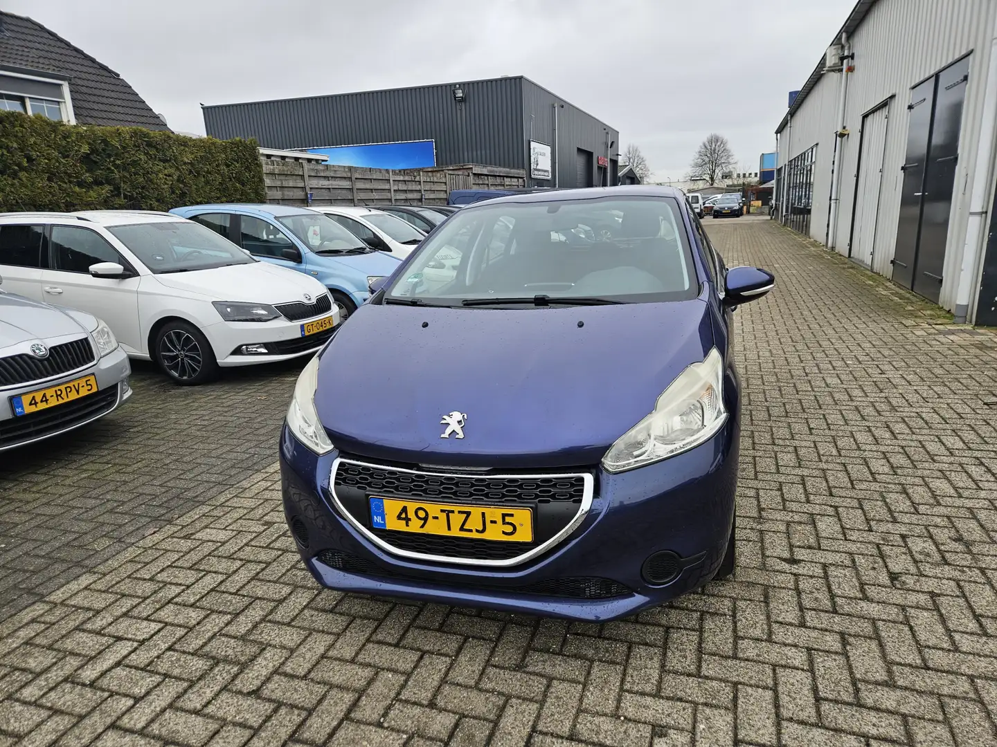 Peugeot 208 1.4 VTi Active Blau - 2