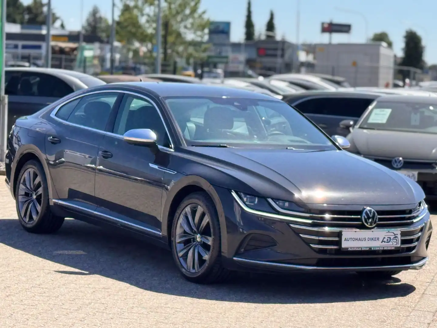Volkswagen Arteon 2.0 TDI DSG Elegance Gris - 2