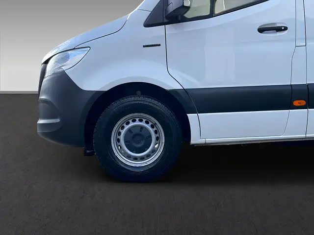 Mercedes-Benz Unknown Model view 4