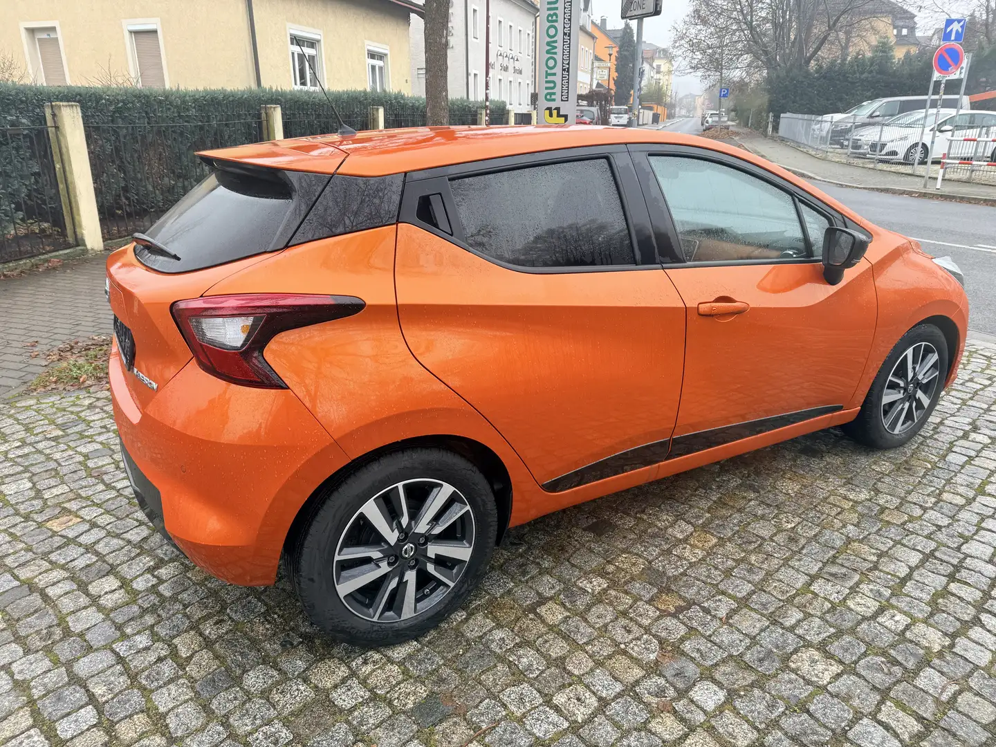 Nissan Micra N-Design Orange - 2