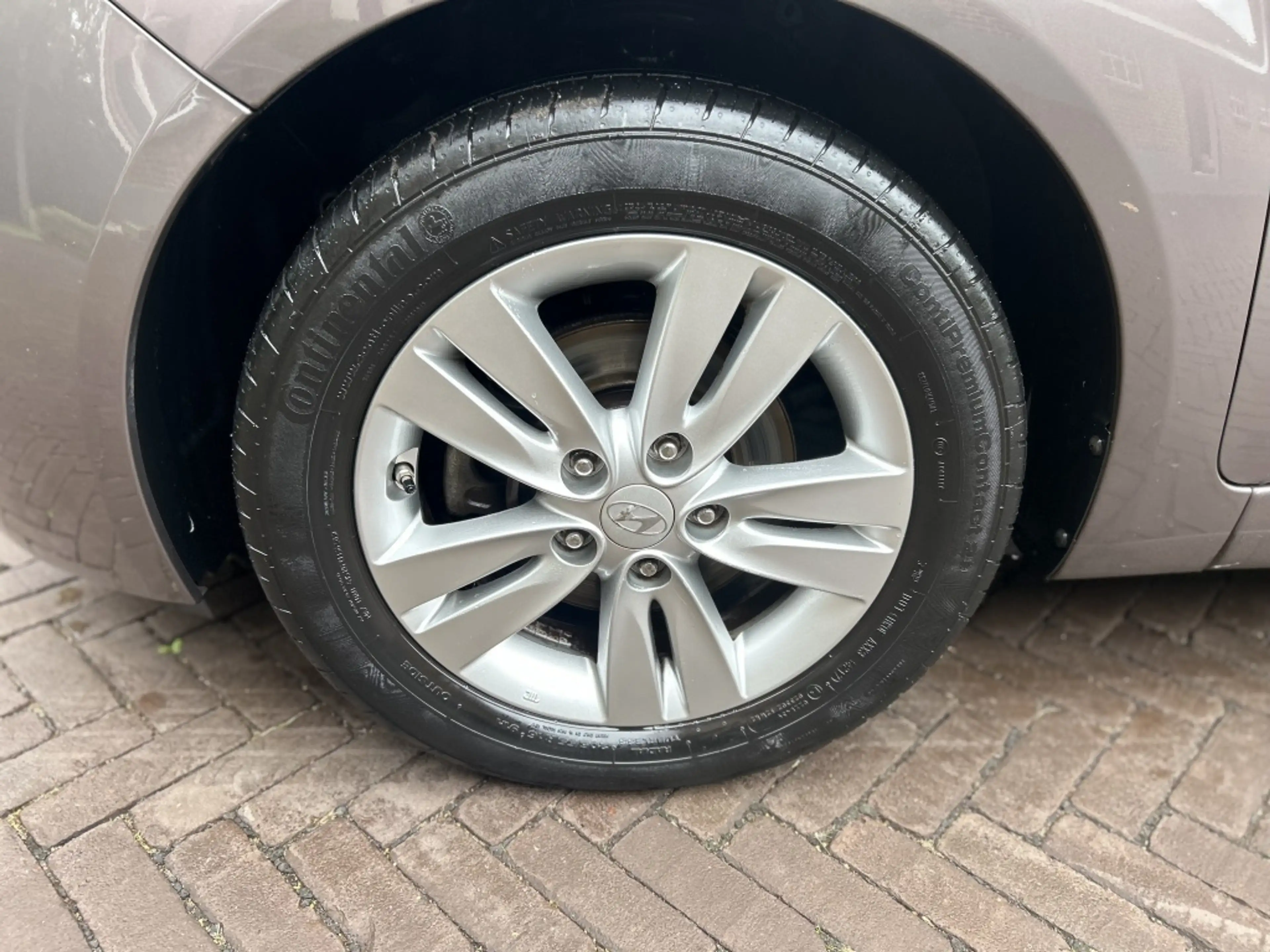 Hyundai iX20 1.6i Automaat Leder, Stoelverw., Trekhaak, Dealero — photo 11