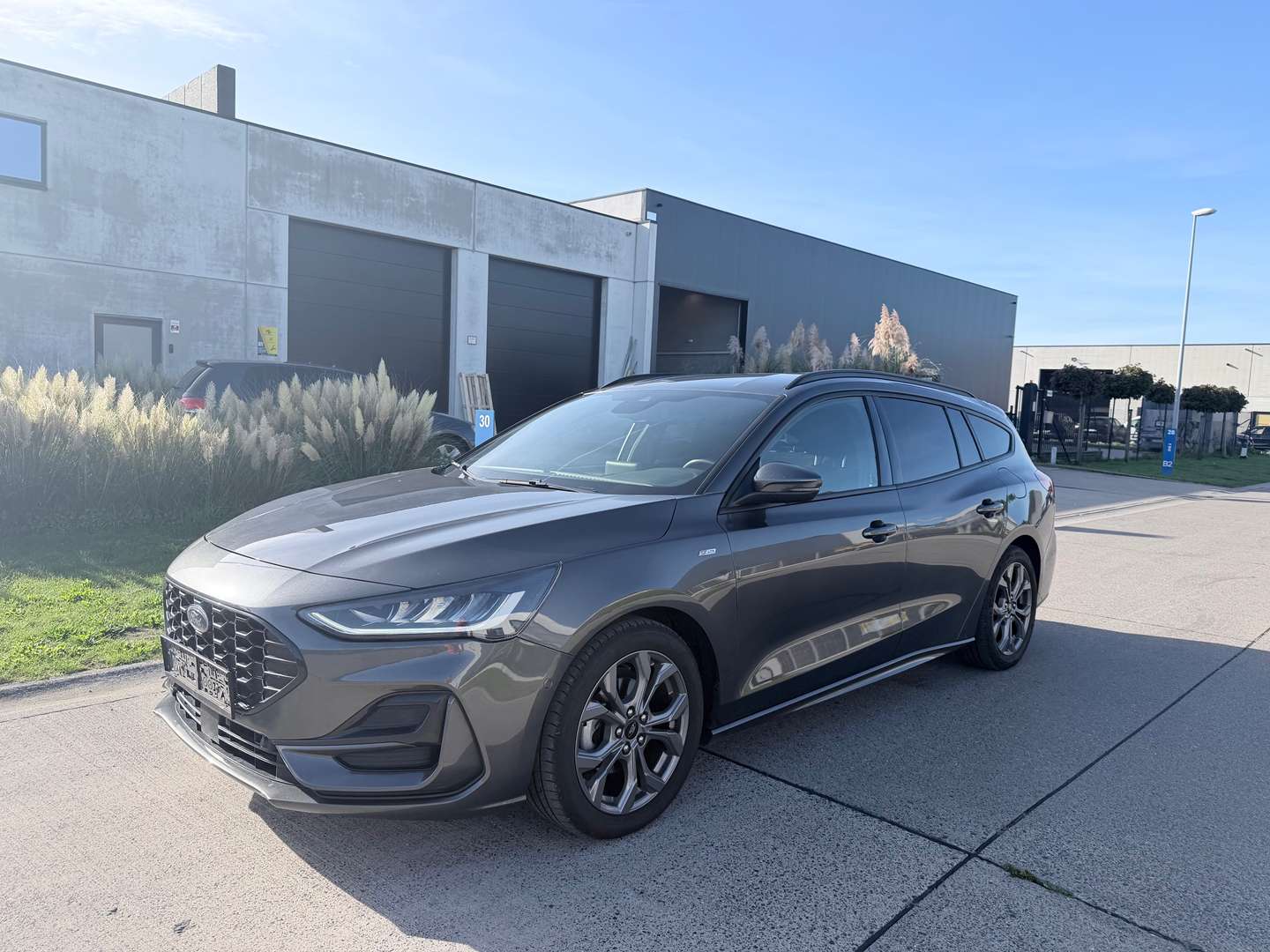 Ford Focus nuo 214 €/ mėn Benzinas/Elektra 2022m. Kita Mechaninė