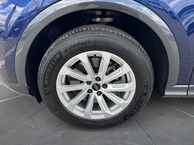 Audi Q5 view 15
