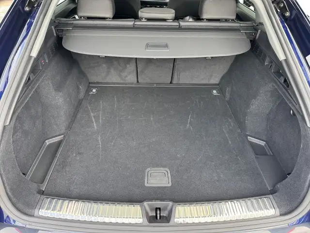 Audi Q5 view 14