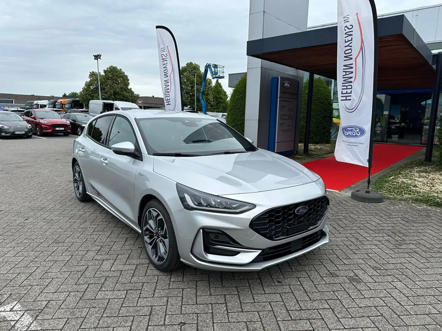 Ford Focus St-Line X Mhev Silber - 1