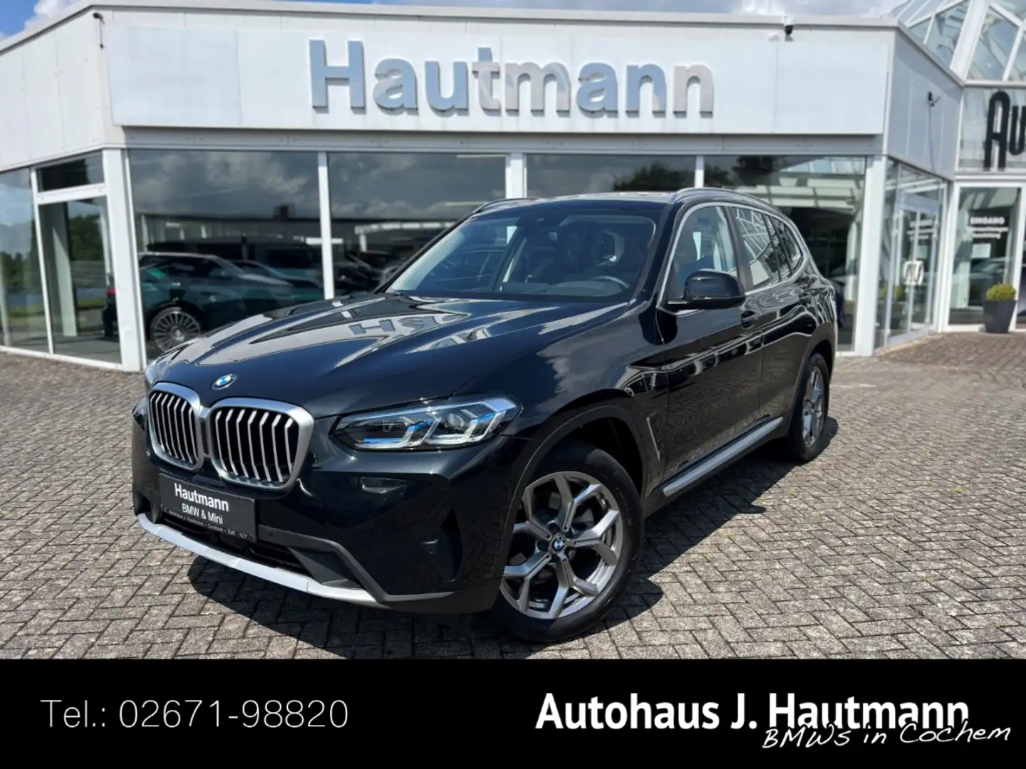 BMW X3 xDrive 20 d +AHK+LASER+HUP+H&K+PANO+ Noir - 1