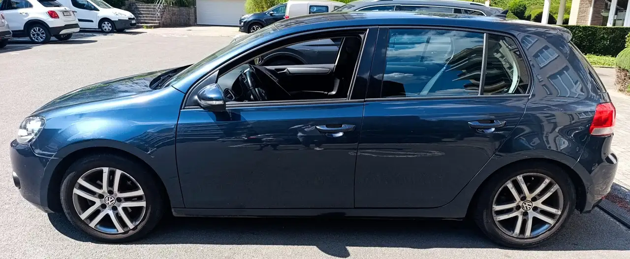 Volkswagen Golf Standard Model — photo 6