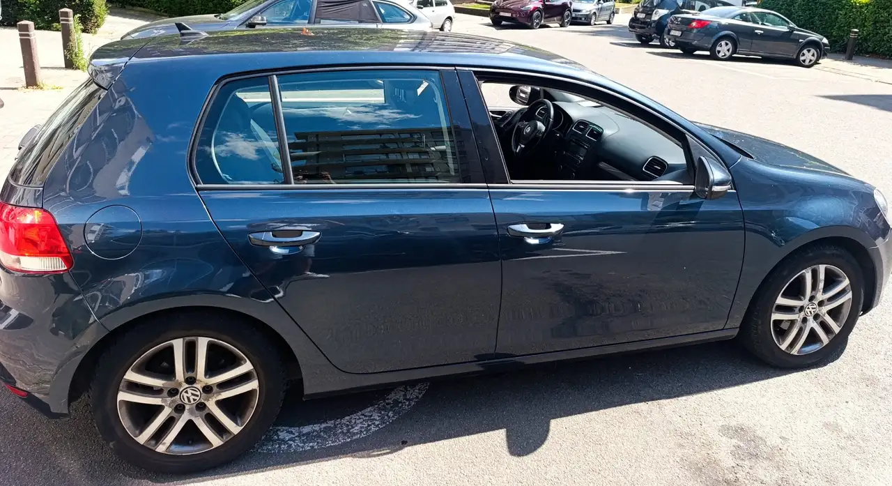 Volkswagen Golf Standard Model — photo 3