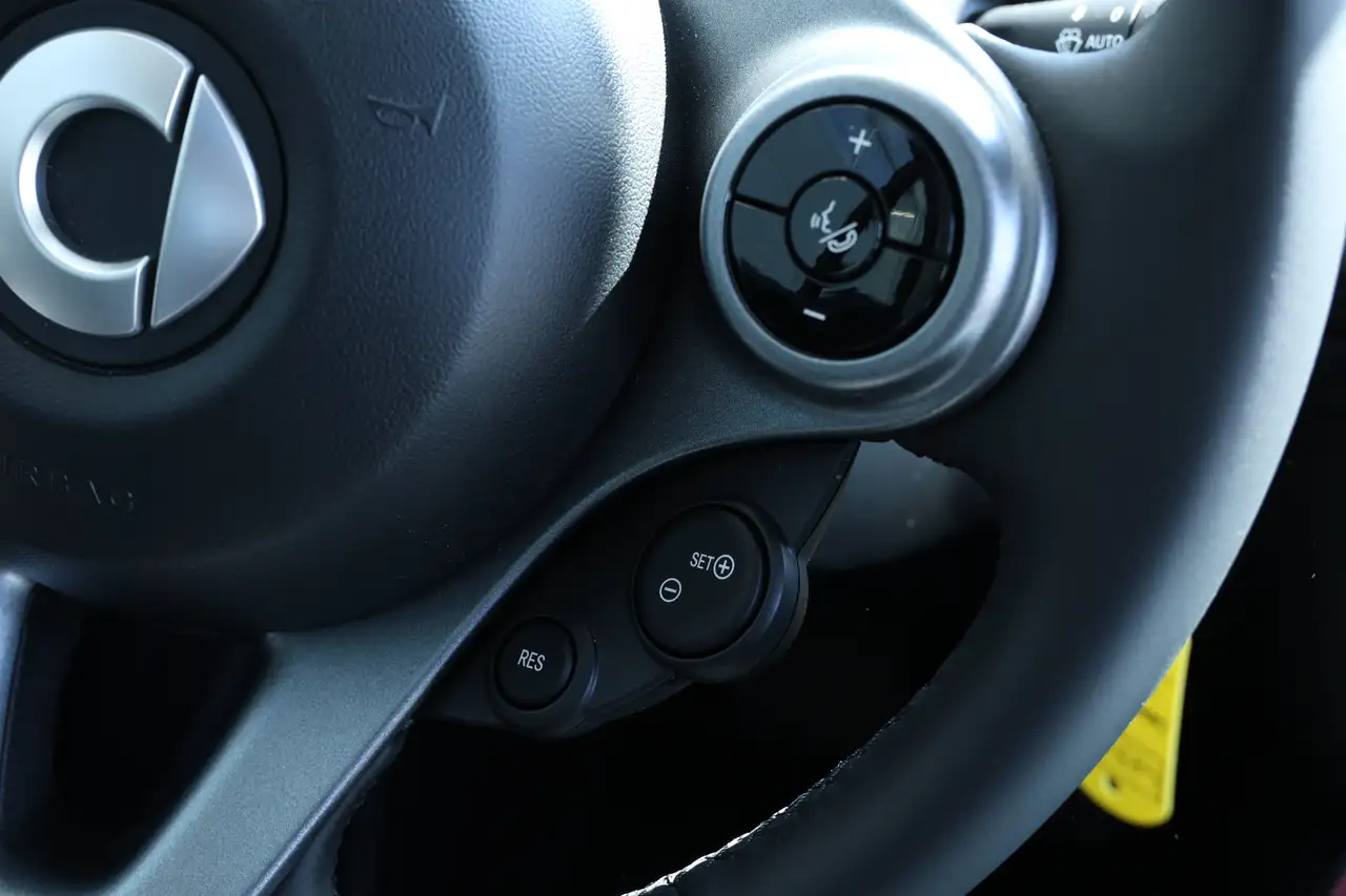 smart forTwo 2024 — фото 15