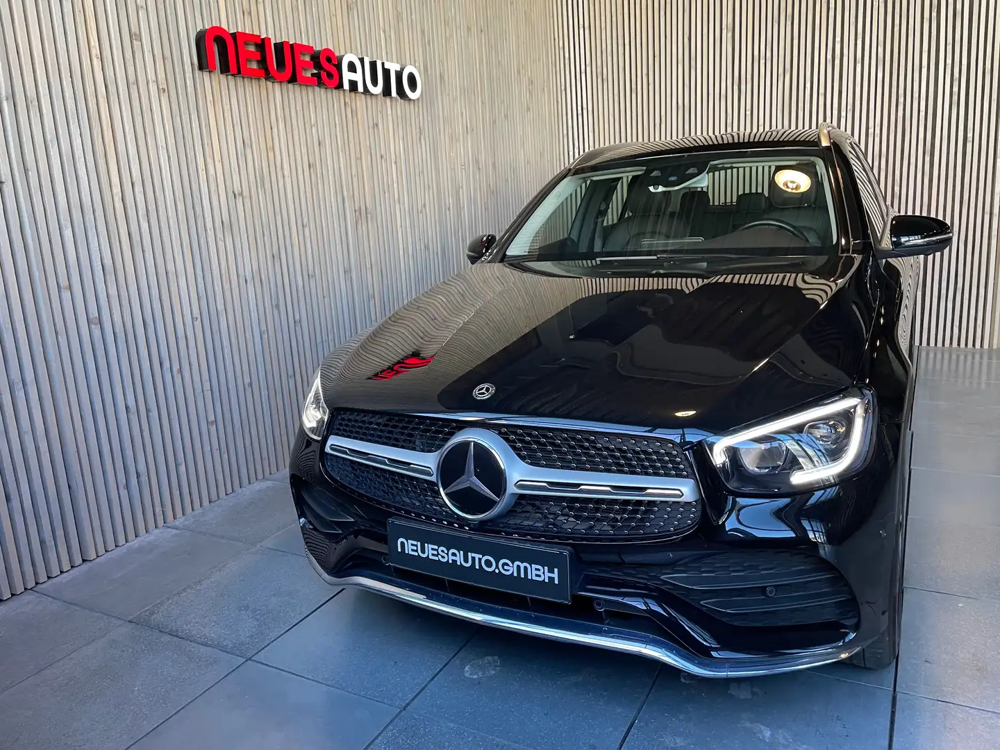Mercedes-Benz GLC 220 d 4Matic *AMG*360°*Massage*ACC*Multibeam*Leder* Schwarz - 2
