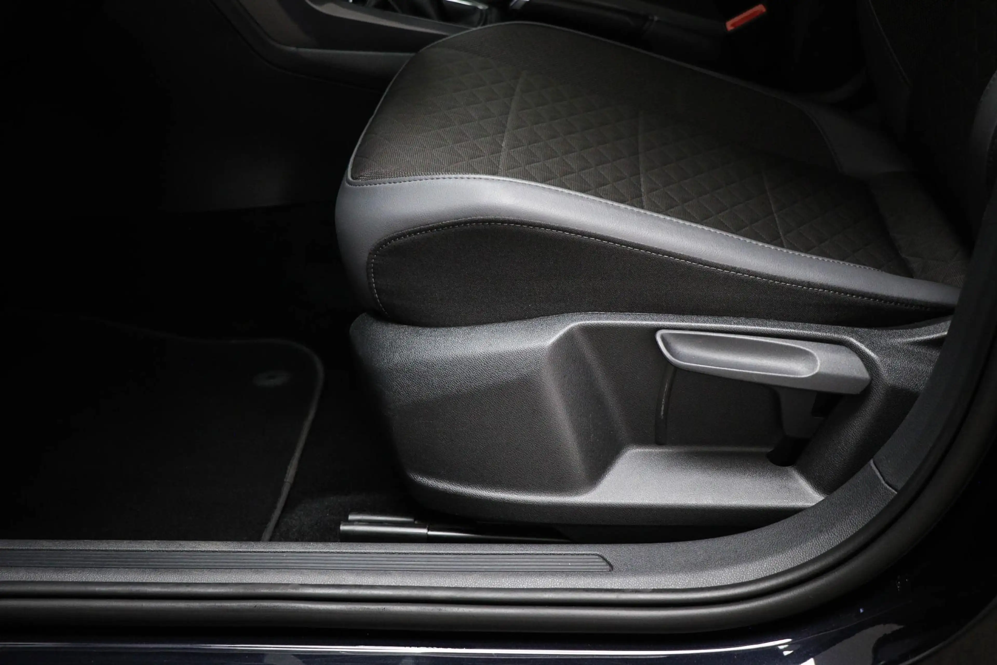Volkswagen T-Cross 1.0 TSI Style | COMFORT / MULTIMEDIA- PACK | DRAAD — photo 25