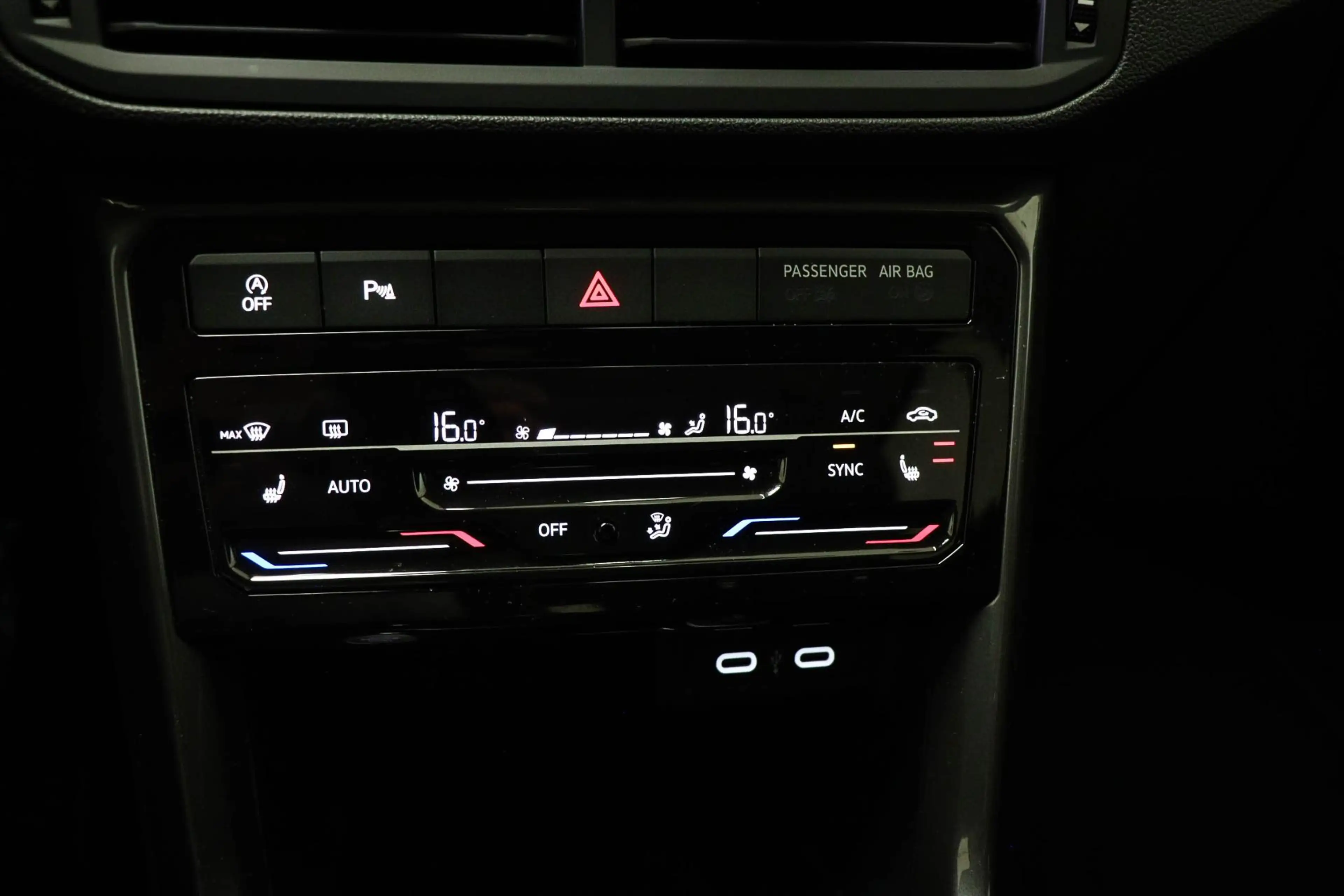 Volkswagen T-Cross 1.0 TSI Style | COMFORT / MULTIMEDIA- PACK | DRAAD — photo 34