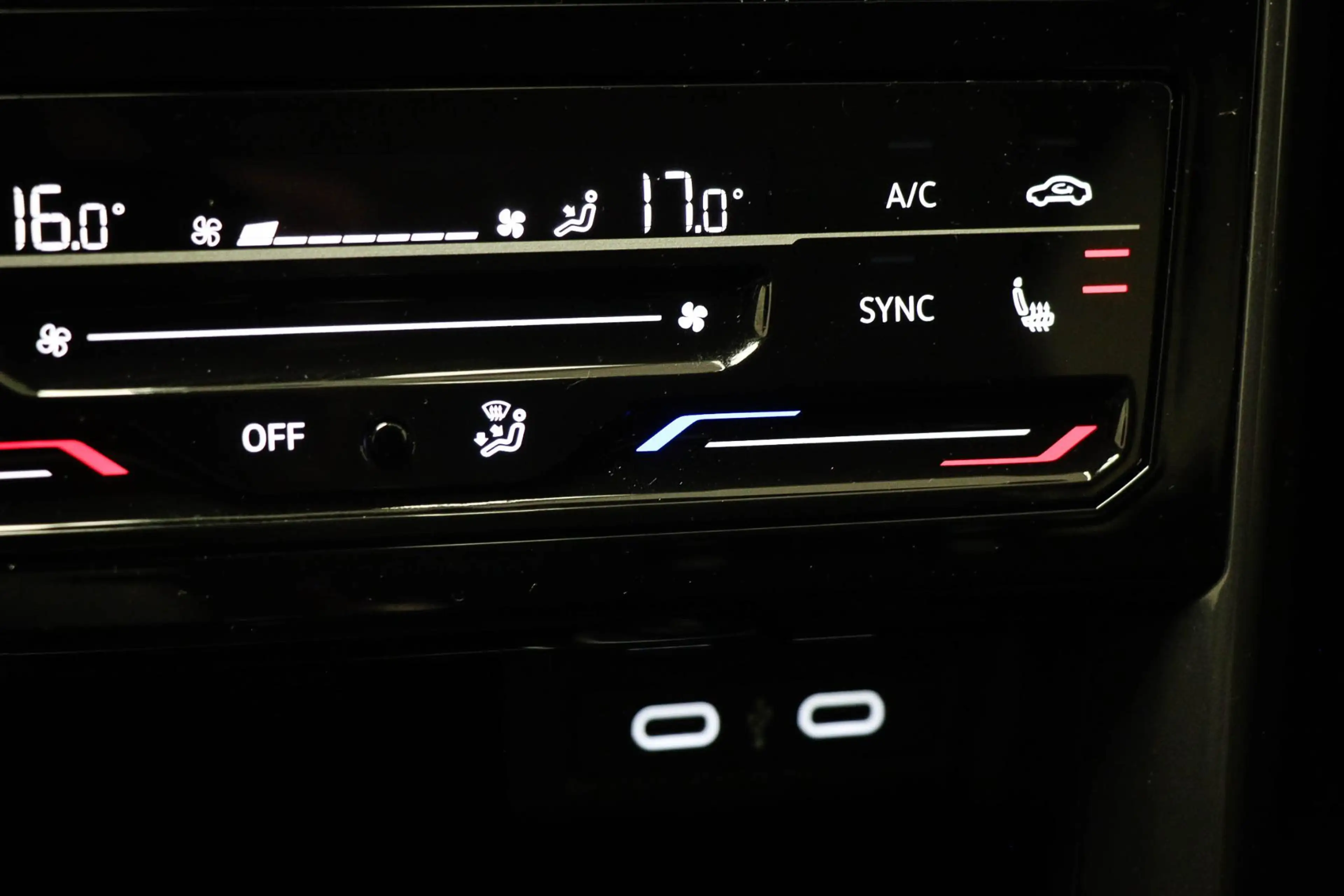 Volkswagen T-Cross 1.0 TSI Style | COMFORT / MULTIMEDIA- PACK | DRAAD — photo 6
