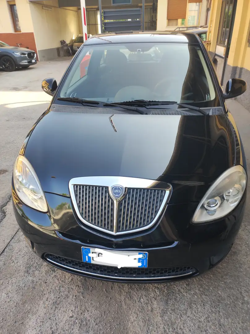 Lancia Ypsilon Ypsilon II 2007 1.2 8v Diva 69cv Nero - 2