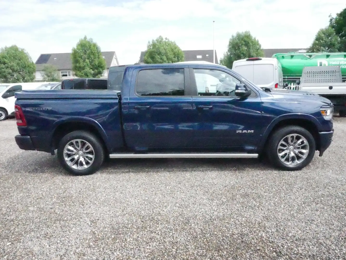 Dodge RAM 1500 5.7 V8 400PK, 4x4, Crew Cab, Laramie uitvoeri Bleu - 2
