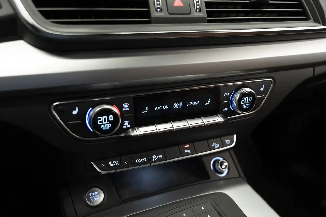 Audi Q5 снимка Audi Q5