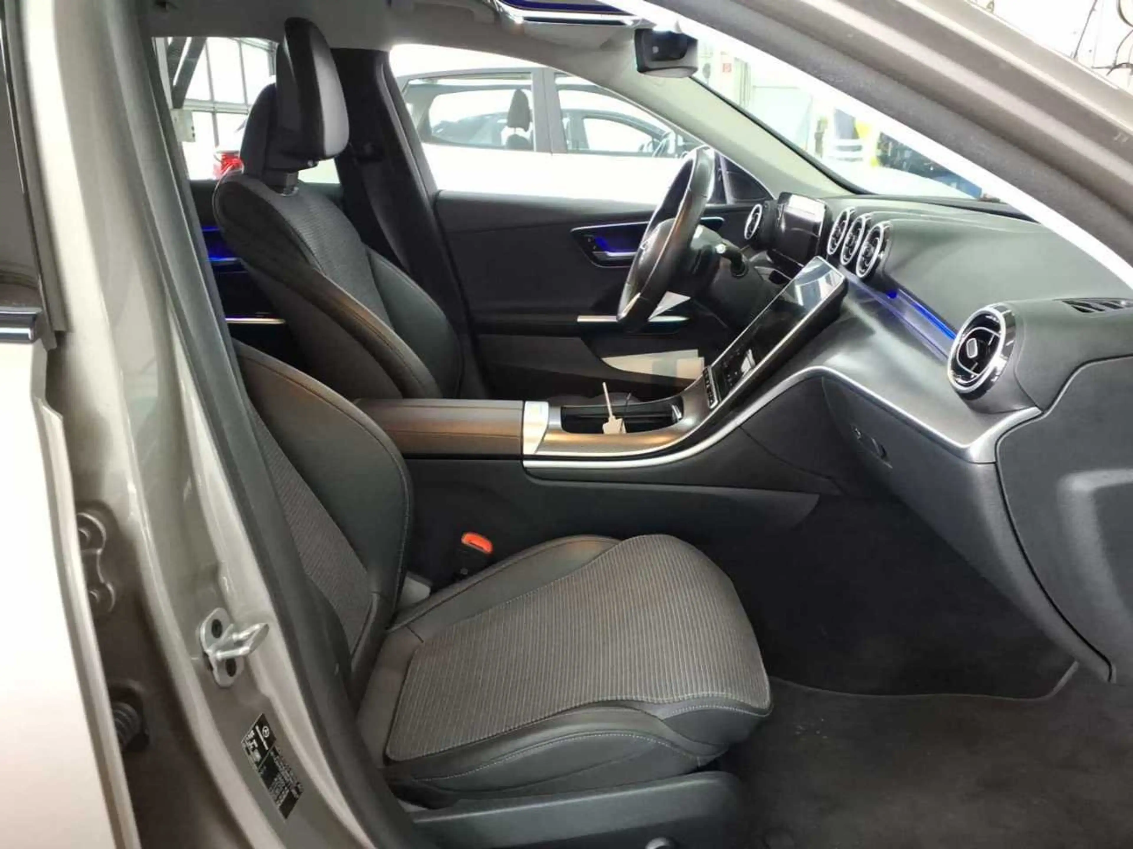 Mercedes-Benz C 200 d T Avantgarde AHK El.Heckkl. Key LED Lane — photo 10