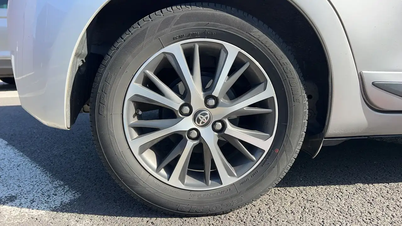 Toyota Yaris Yaris — photo 16
