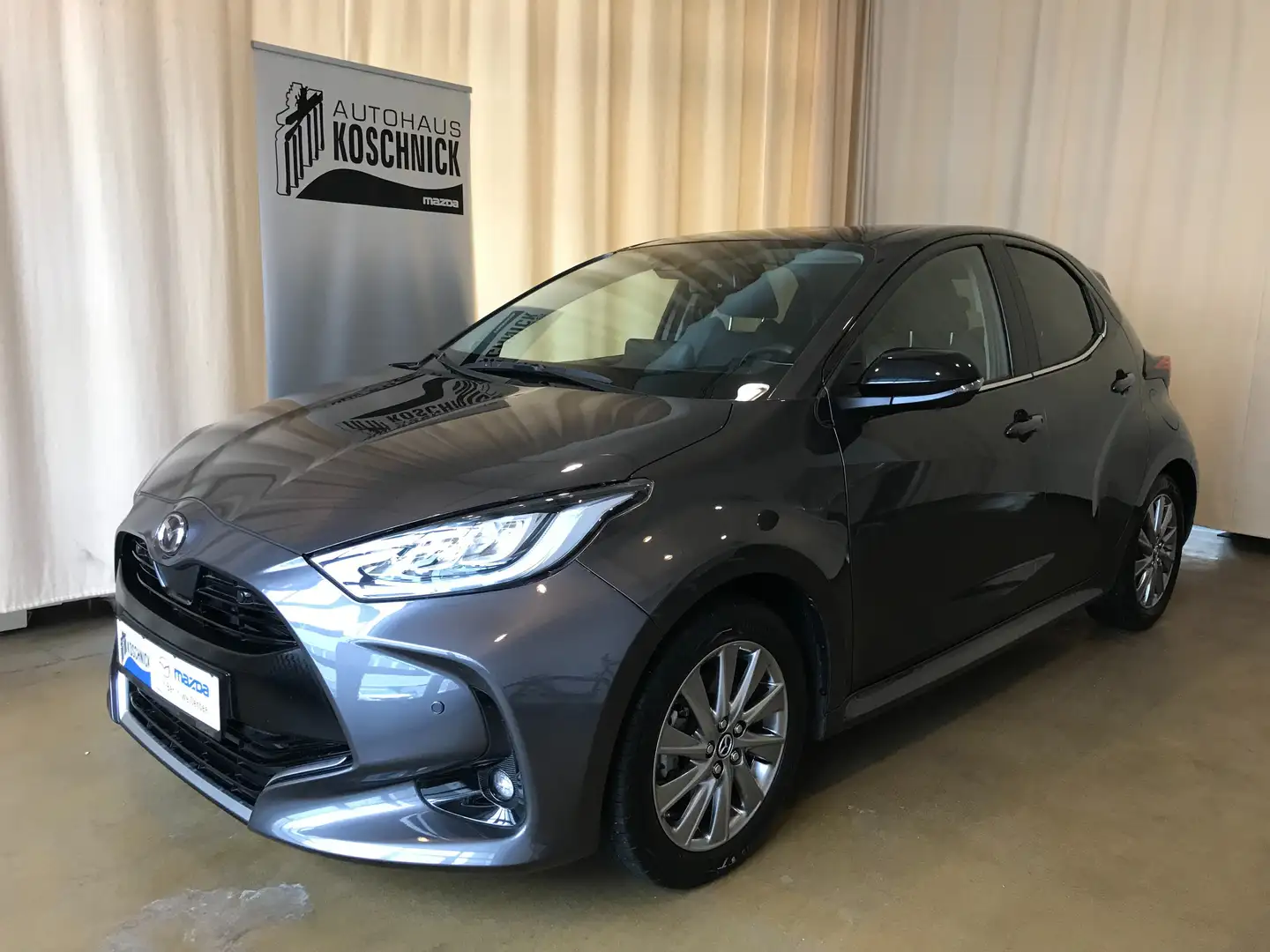 Mazda 2 Hybrid 1.5L VVT-i 116 PS CVT AL-SELECT Grau - 1
