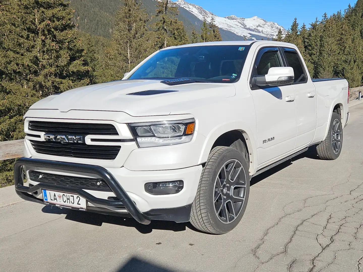 Dodge RAM Laramie  Sport  Quad Cab Weiß - 1