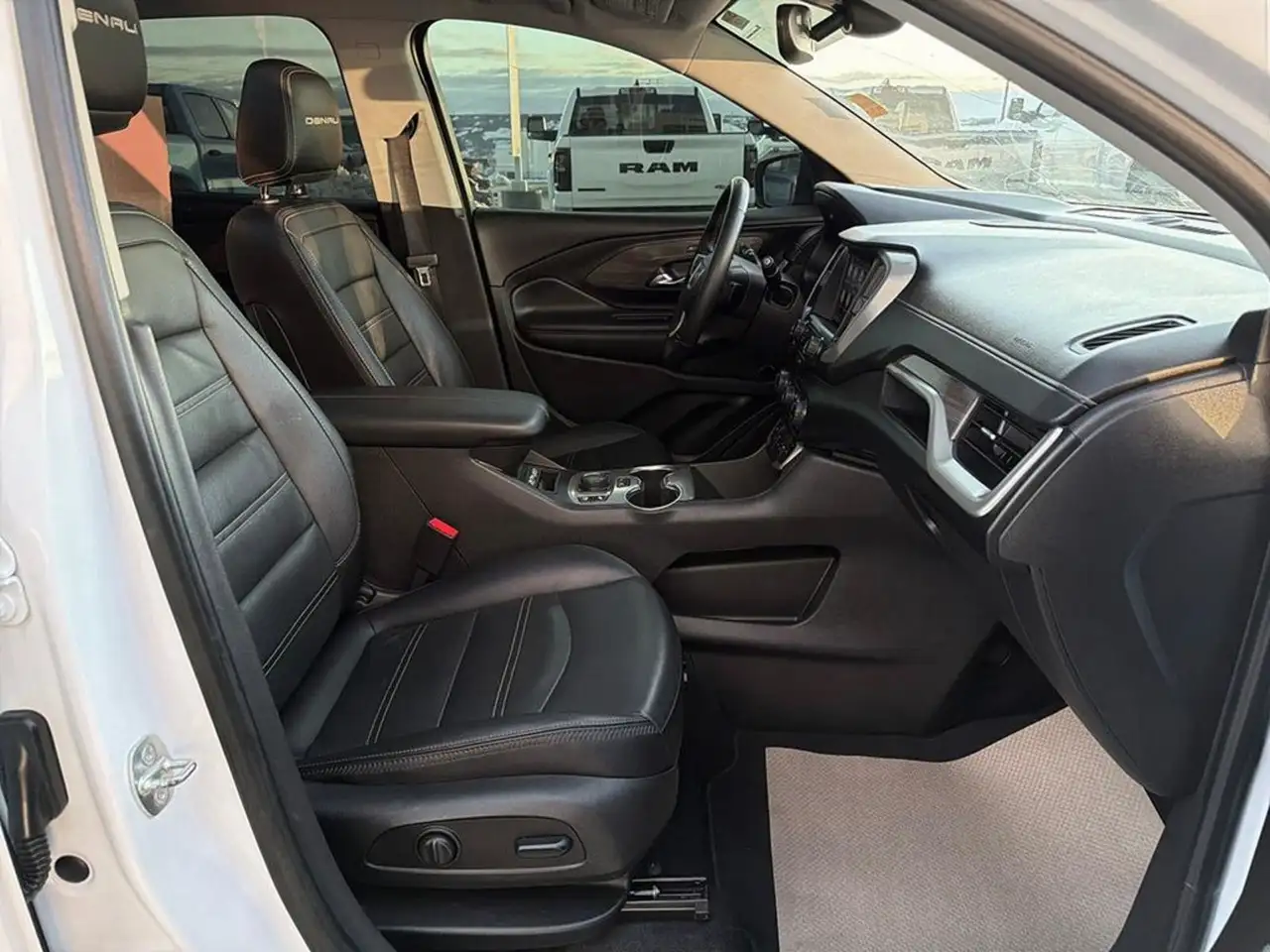 GMC Terrain снимка GMC Terrain