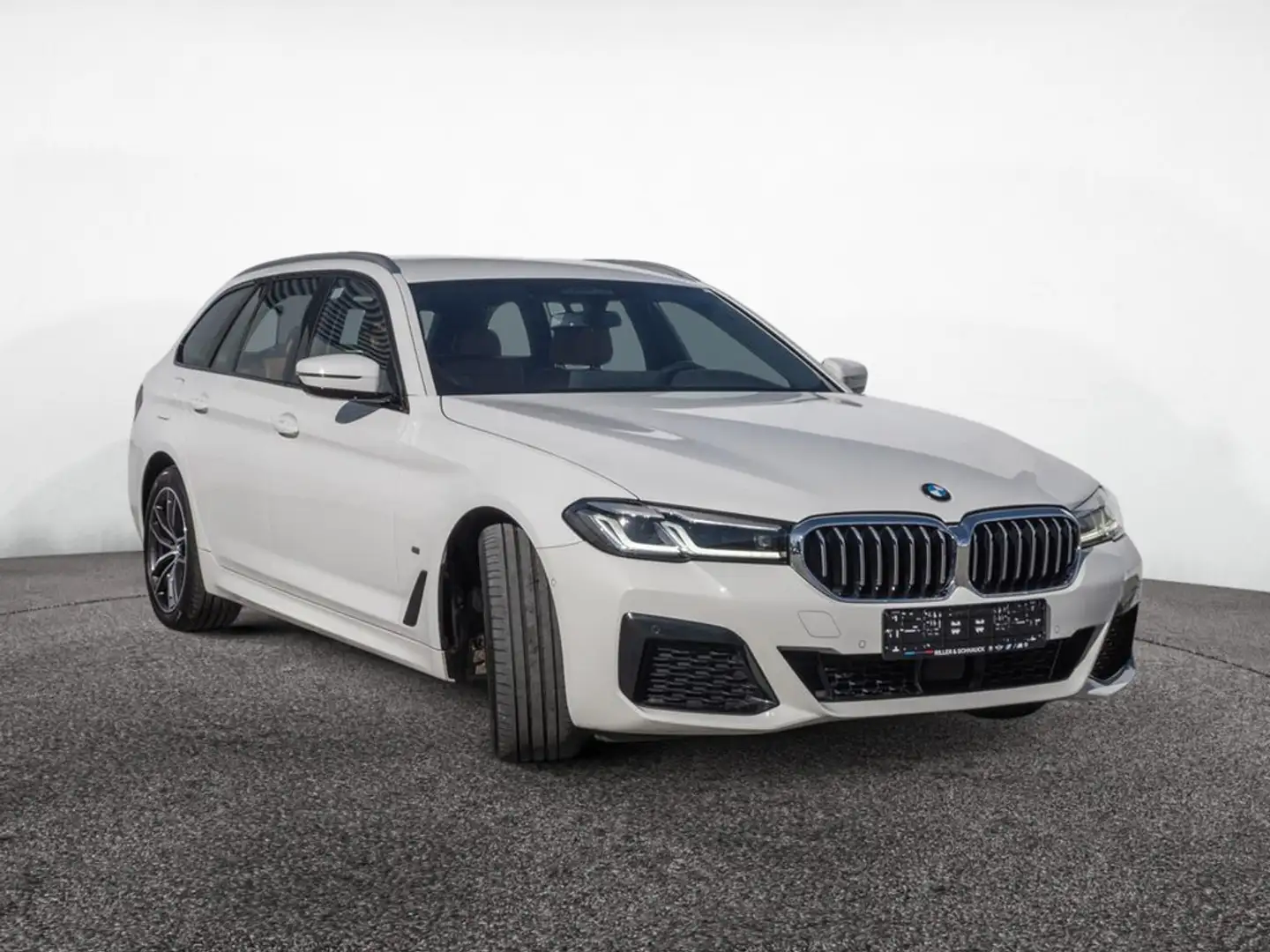 BMW 540 d Touring xDrive M-Sport LED+ACC+NAVI+KAM+ Weiß - 2