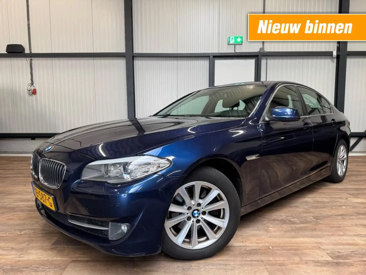 BMW 520 - Blauw - 1