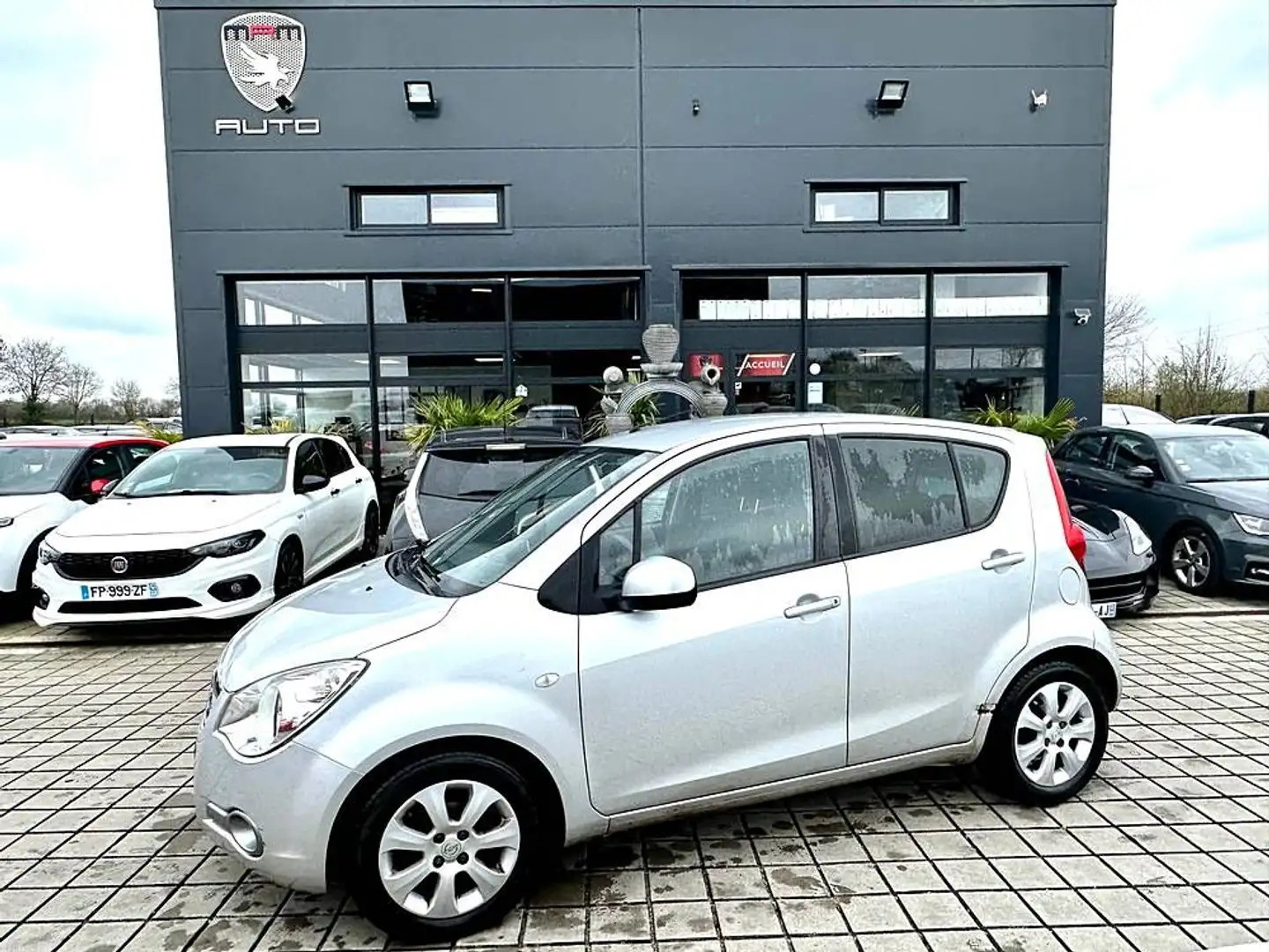 Opel Agila 1.2 86CH ENJOY Gris - 1