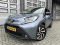 Toyota Aygo X 1.0 VVT-i Puls Automaat! NIEUWSTAAT! ✅ Gris - thumbnail 1