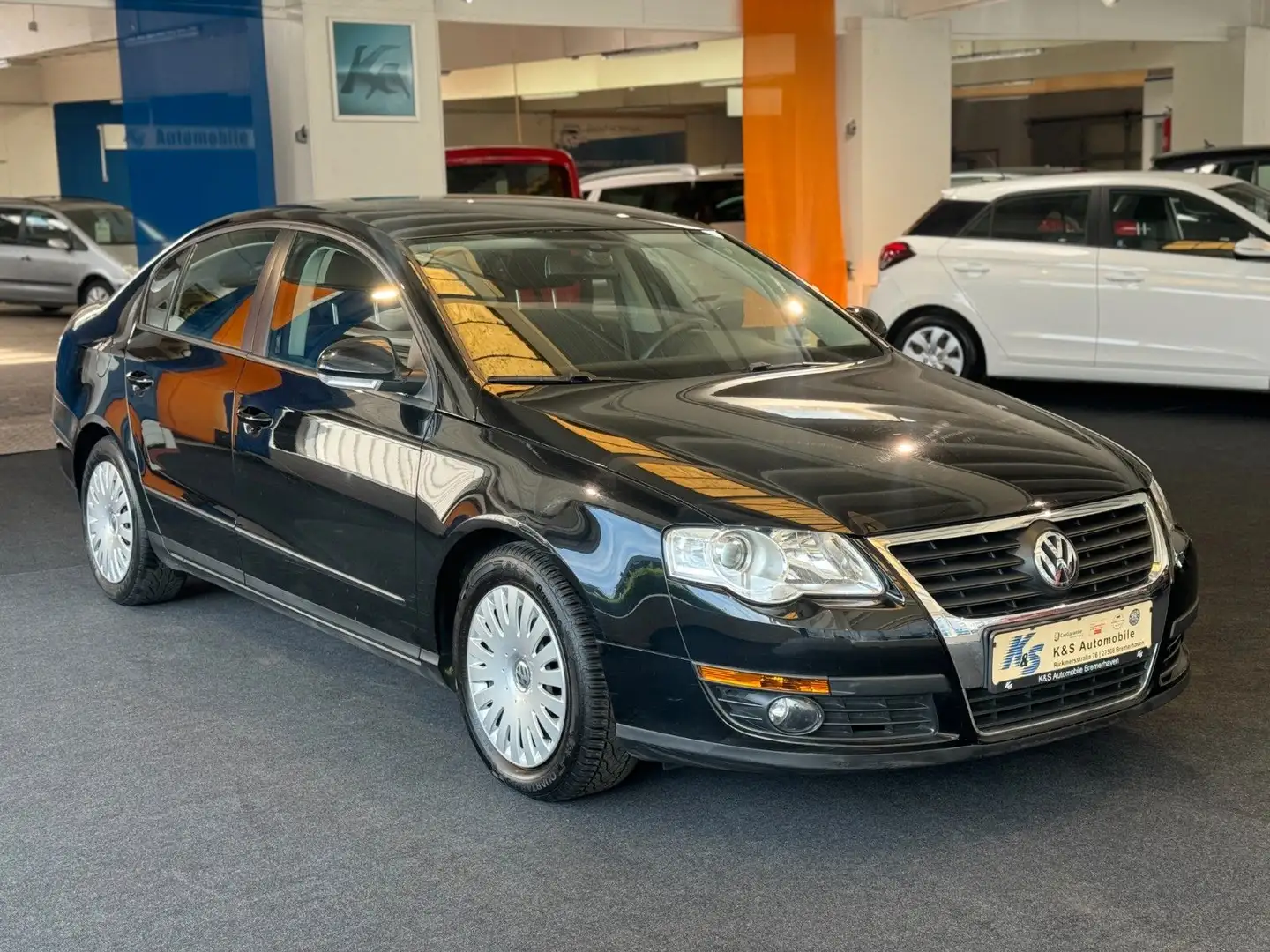 Volkswagen Passat Lim. Trendline*AUTOM.*SITZH*KLIMA*ALU* Schwarz - 1