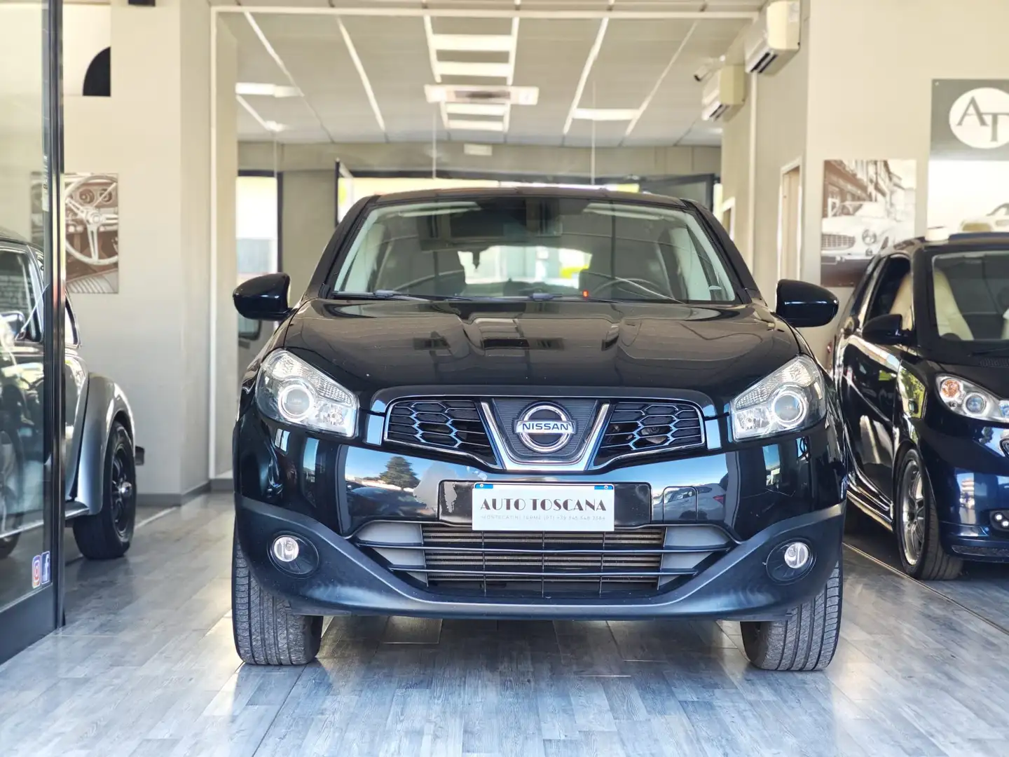 Nissan Qashqai Qashqai I 2007 1.5 dci Tekna Dpf FL Zwart - 1