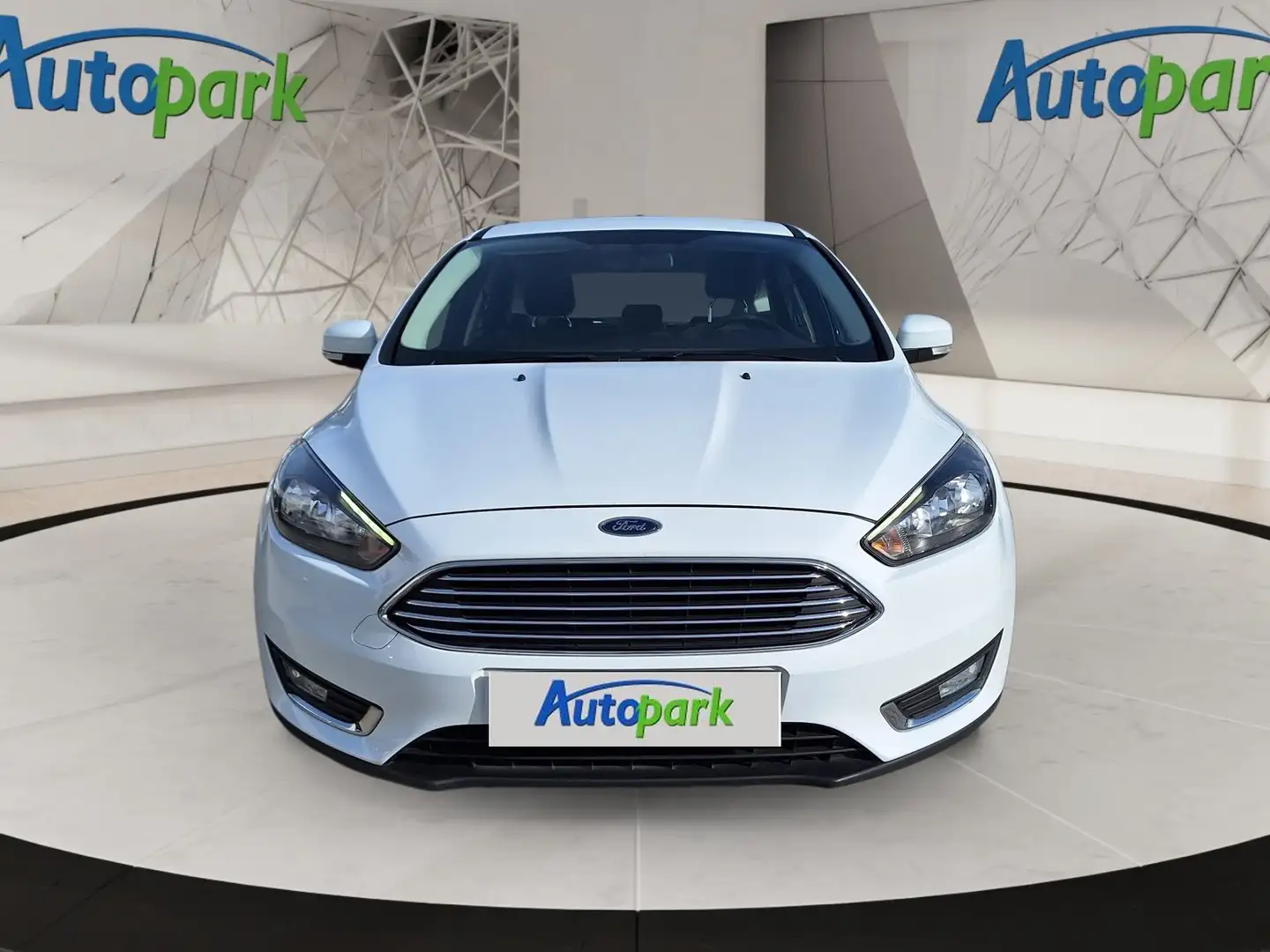 Ford Focus 1.0 ECOBOOST100PS Titanium Weiß - 2