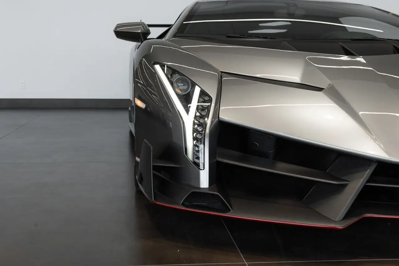 Lamborghini Veneno снимка Lamborghini Veneno