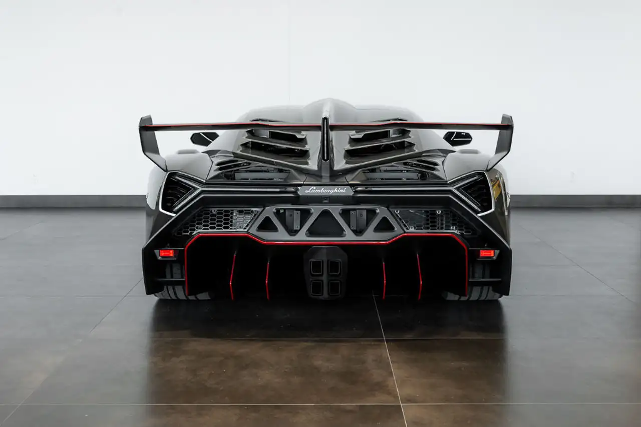 Lamborghini Veneno снимка Lamborghini Veneno