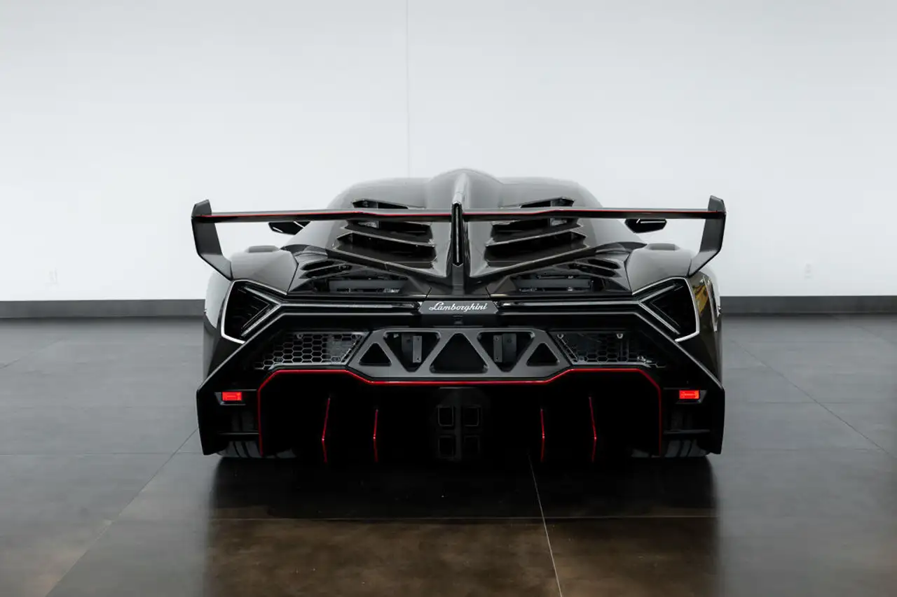 Lamborghini Veneno снимка Lamborghini Veneno