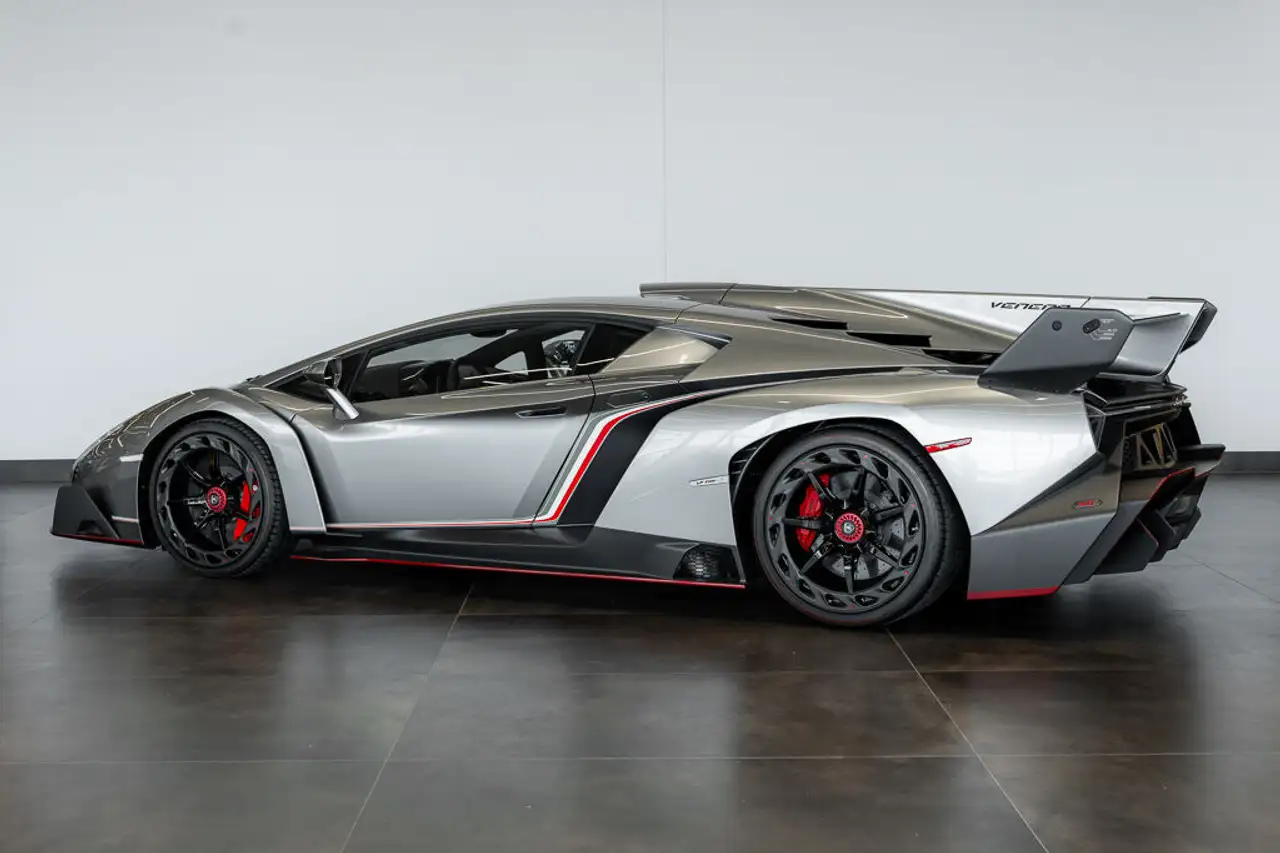 Lamborghini Veneno снимка Lamborghini Veneno