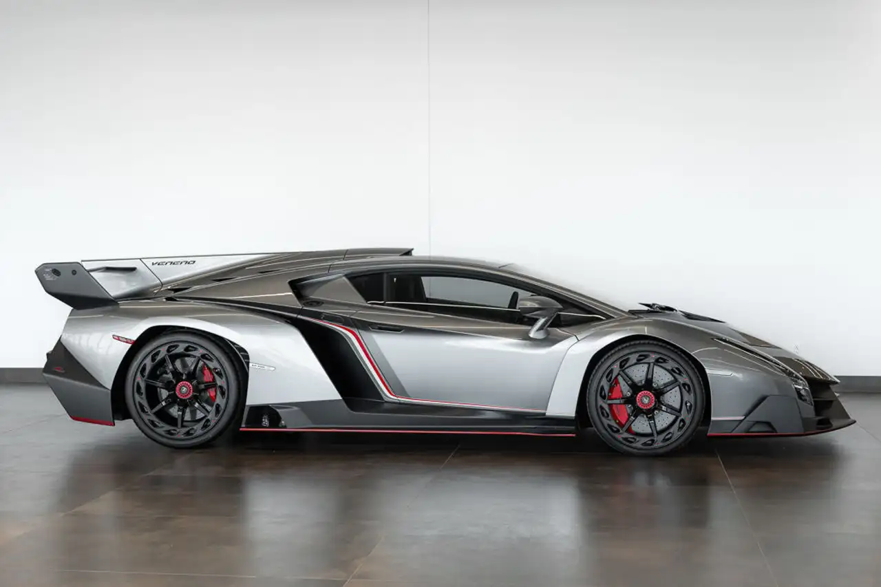 Lamborghini Veneno снимка Lamborghini Veneno