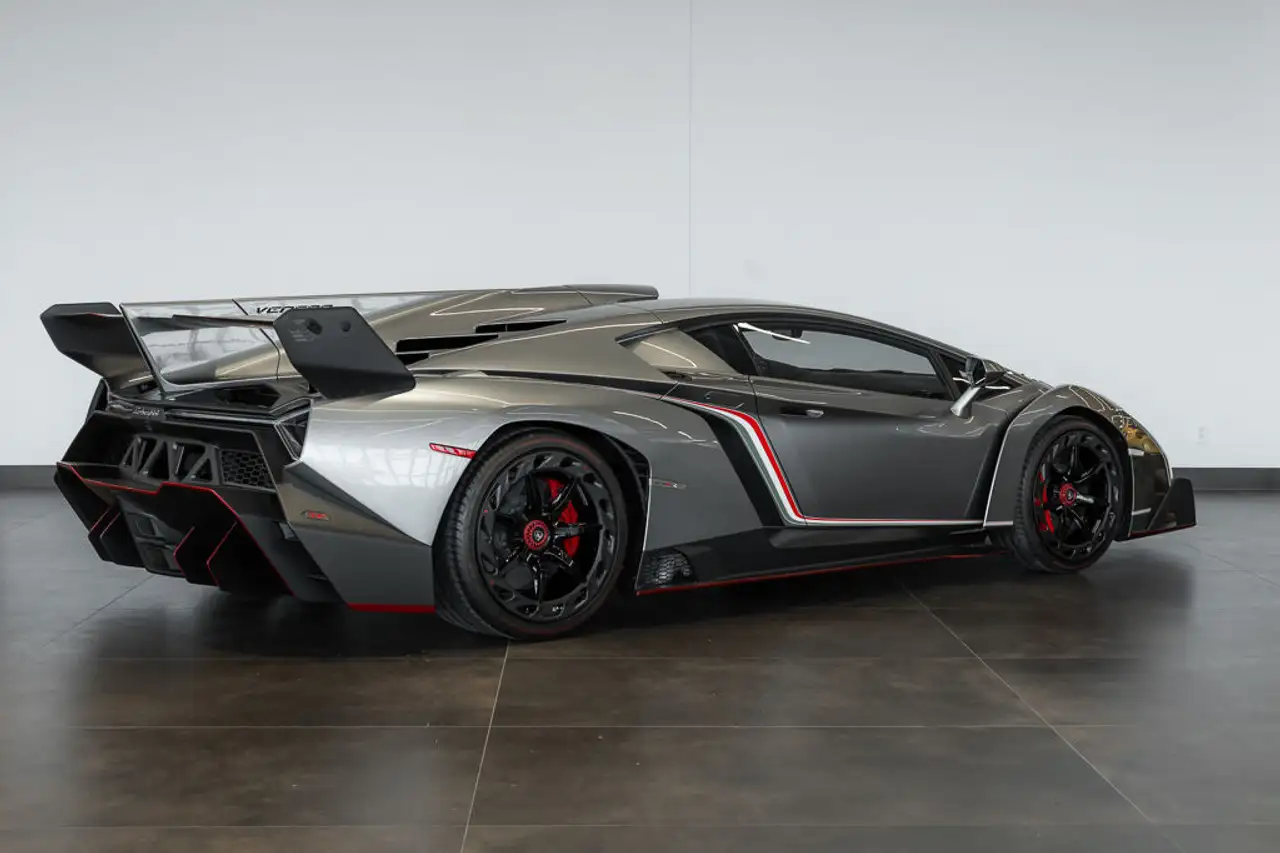 Lamborghini Veneno снимка Lamborghini Veneno