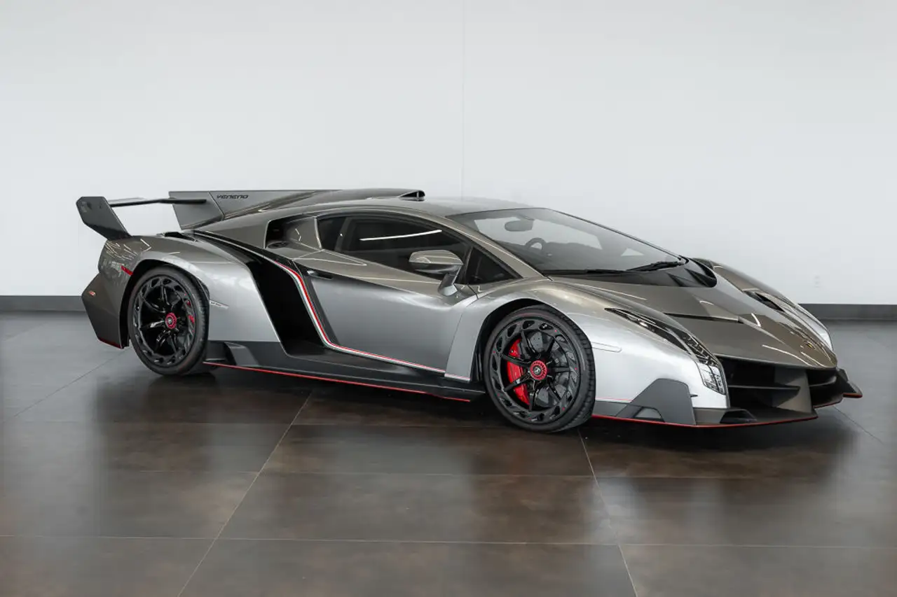 Lamborghini Veneno снимка Lamborghini Veneno