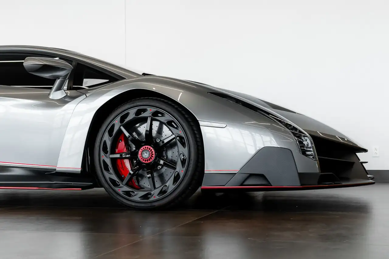 Lamborghini Veneno снимка Lamborghini Veneno
