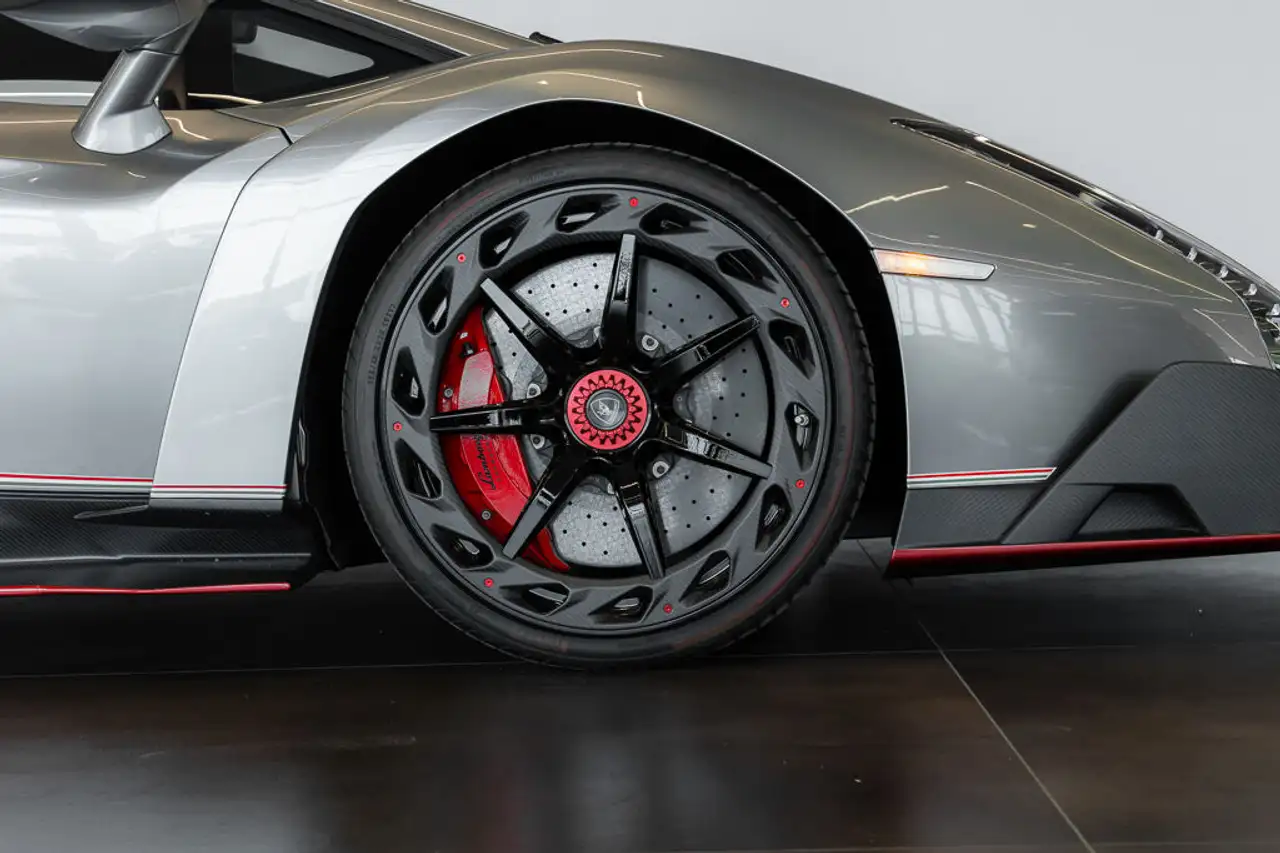 Lamborghini Veneno снимка Lamborghini Veneno