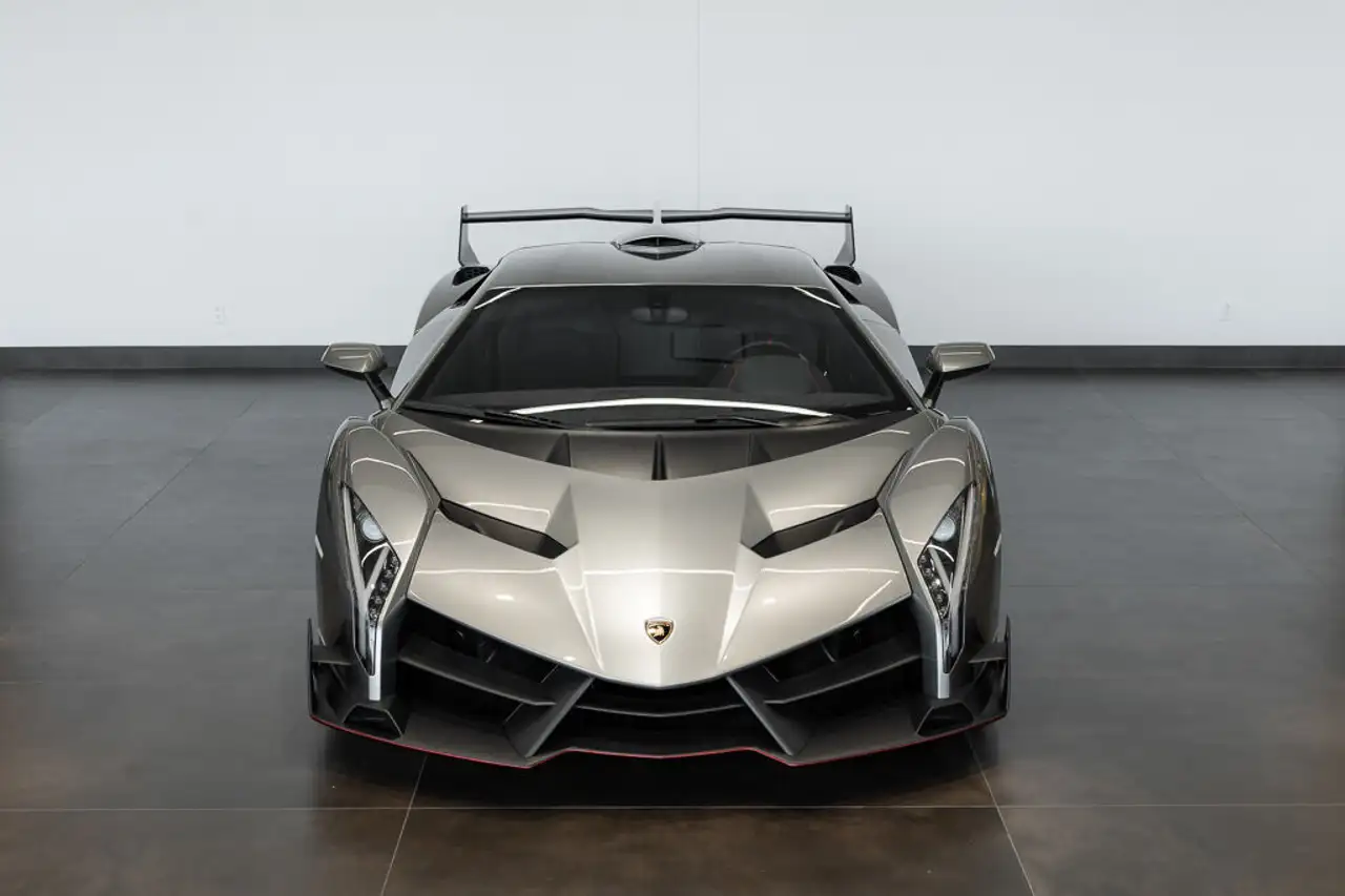 Lamborghini Veneno снимка Lamborghini Veneno